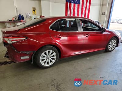 Trzecie zdjęcie samochodu z tyłu: 2019 TOYOTA CAMRY LE VIN:4T1B11HK0KU757487 - miniatura