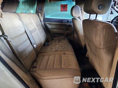 Zdjęcie 10 z 12 samochodu: 2010 VOLKSWAGEN TOUAREG TDI VIN:WVGFK7A96AD002139 - miniatura
