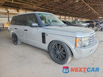 Czwarte zdjęcie samochodu z boku: 2005 LAND ROVER RANGE ROVER HSE VIN:SALME11425A193403 - miniatura