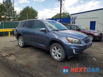 Czwarte zdjęcie samochodu z boku: 2013 TOYOTA RAV4 EV BASE VIN:2T3YL4DV0DW001884 - miniatura