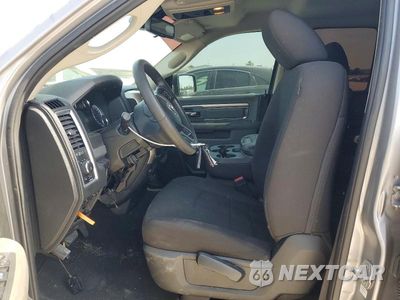 Zdjęcie 7 z 12 samochodu: 2019 RAM 1500 CLASSIC SLT VIN:1C6RR6GT7KS734102 - miniatura