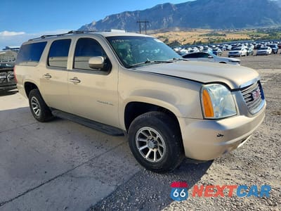 Czwarte zdjęcie samochodu z boku: 2010 GMC YUKON XL VIN:1GKUKHE31AR155140 - miniatura