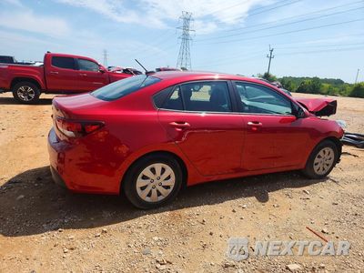 Trzecie zdjęcie samochodu z tyłu: 2018 KIA RIO S VIN:3KPA24AB7JE136110 - miniatura