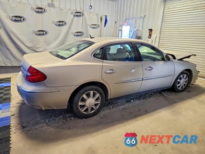 Trzecie zdjęcie samochodu z tyłu: 2008 BUICK LACROSSE CX VIN:2G4WC582781373004 - miniatura