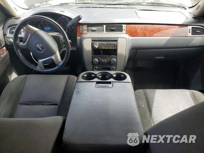 Zdjęcie 8 z 13 samochodu: 2010 GMC YUKON SLE VIN:1GKMCAE34AR173944 - miniatura