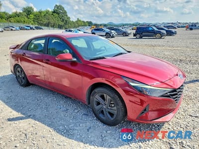 Czwarte zdjęcie samochodu z boku: 2023 HYUNDAI ELANTRA BLUE VIN:KMHLM4AJ7PU077513 - miniatura