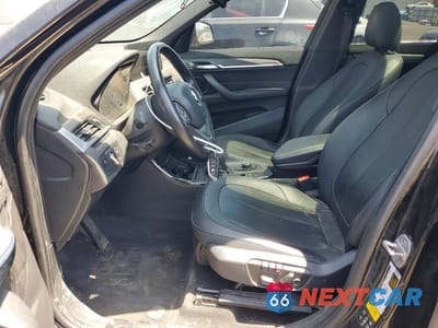 Zdjęcie 7 z 13 samochodu: 2016 BMW X1 XDRIVE28I VIN:WBXHT3C36GP884175 - miniatura