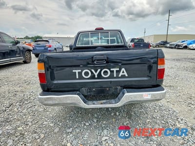 Zdjęcie 6 z 12 samochodu: 1994 TOYOTA PICKUP DX VIN:JT4RN93P5R5108202 - miniatura