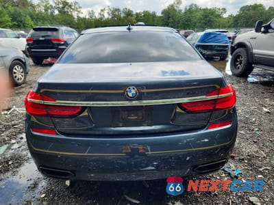 Zdjęcie 6 z 12 samochodu: 2018 BMW 750 I VIN:WBA7F0C59JGM22648 - miniatura
