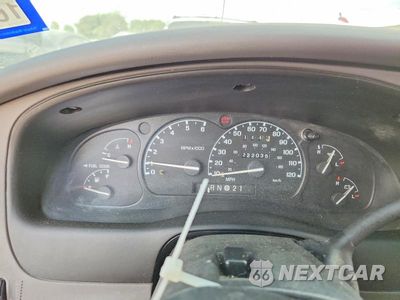 Zdjęcie 9 z 12 samochodu: 2000 MERCURY MOUNTAINEER VIN:4M2ZU66P9YUJ20798 - miniatura