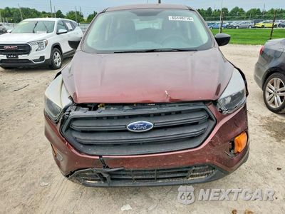 Piąte zdjęcie samochodu w środku: 2018 FORD ESCAPE S VIN:1FMCU0F77JUB08286 - miniatura