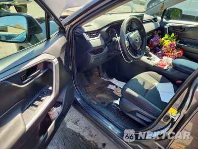 Zdjęcie 8 z 13 samochodu: 2020 TOYOTA RAV4 LE VIN:2T3F1RFV6LW116138 - miniatura