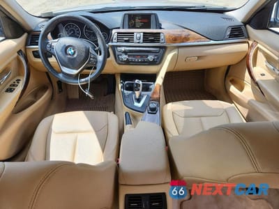 Zdjęcie 8 z 12 samochodu: 2015 BMW 328 XI VIN:WBA3B3C52FJ984168 - miniatura