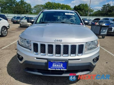 Piąte zdjęcie samochodu w środku: 2012 JEEP COMPASS SPORT VIN:1C4NJDBB5CD562644 - miniatura