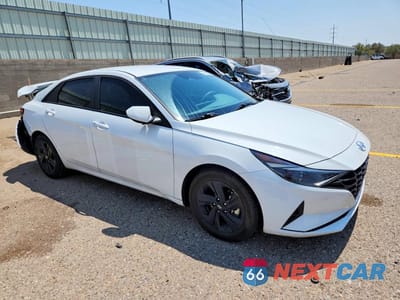 Czwarte zdjęcie samochodu z boku: 2023 HYUNDAI ELANTRA BLUE VIN:KMHLM4AJ1PU044717 - miniatura