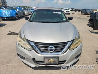 Piąte zdjęcie samochodu w środku: 2016 NISSAN ALTIMA 2.5 S VIN:1N4AL3AP2GN334381 - miniatura
