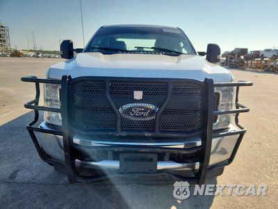 Piąte zdjęcie samochodu w środku: 2019 FORD F250 SUPER DUTY VIN:1FT7W2B60KEG40659 - miniatura