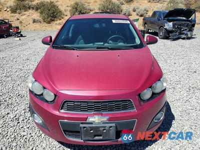 Piąte zdjęcie samochodu w środku: 2014 CHEVROLET SONIC LT VIN:1G1JC6SB3E4119988 - miniatura