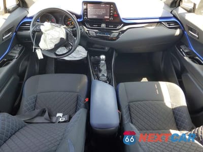 Zdjęcie 8 z 12 samochodu: 2021 TOYOTA C-HR XLE VIN:NMTKHMBX1MR129160 - miniatura