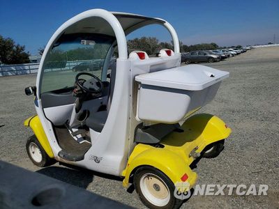 Trzecie zdjęcie samochodu z tyłu: 2001 GLOBAL ELECTRIC MOTORS 825 VIN:5ASAG27441F015745 - miniatura