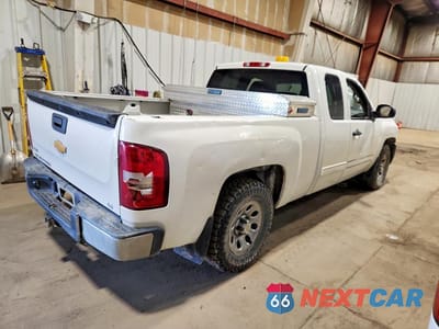 Trzecie zdjęcie samochodu z tyłu: 2012 CHEVROLET SILVERADO K1500 LS VIN:1GCRKREA4CZ315293 - miniatura