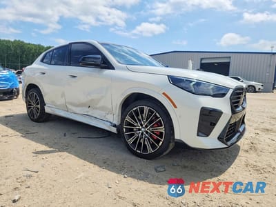 Czwarte zdjęcie samochodu z boku: 2026 BMW X2 M35I VIN:WBX83GM01T5683625 - miniatura