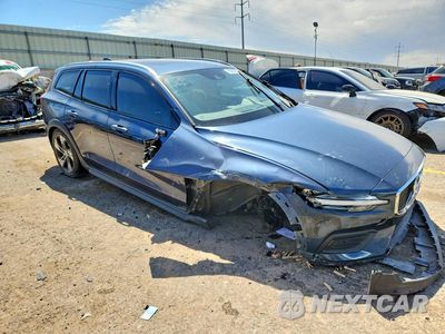 Czwarte zdjęcie samochodu z boku: 2020 VOLVO V60 CROSS COUNTRY T5 MOMENTUM VIN:YV4102WK3L1047883 - miniatura