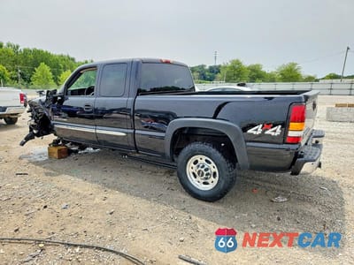 Drugie zdjęcie samochodu z przodu: 2004 GMC SIERRA K2500 HEAVY DUTY VIN:1GTHK29174E213122 - miniatura