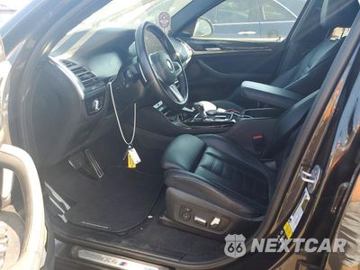 Zdjęcie 7 z 12 samochodu: 2023 BMW X4 M VIN:5YM23EC02P9T18059 - miniatura