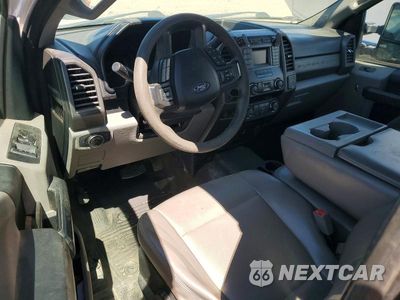Zdjęcie 8 z 14 samochodu: 2019 FORD F350 SUPER DUTY VIN:1FD8X3ETXKEG59255 - miniatura