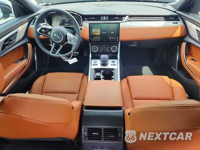 Zdjęcie 8 z 12 samochodu: 2024 JAGUAR XF R-DYNAMIC SE VIN:SAJBL4GX4RCY97198 - miniatura