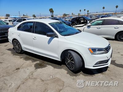 Czwarte zdjęcie samochodu z boku: 2016 VOLKSWAGEN JETTA SPORT VIN:3VWD17AJ4GM367275 - miniatura