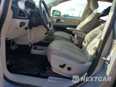 Zdjęcie 7 z 14 samochodu: 2018 CHRYSLER PACIFICA HYBRID TOURING PLUS VIN:2C4RC1H79JR332967 - miniatura