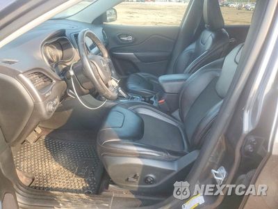 Zdjęcie 7 z 13 samochodu: 2019 JEEP CHEROKEE LATITUDE PLUS VIN:1C4PJMLX0KD233397 - miniatura