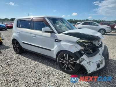 Czwarte zdjęcie samochodu z boku: 2010 KIA SOUL + VIN:KNDJT2A20A7171010 - miniatura