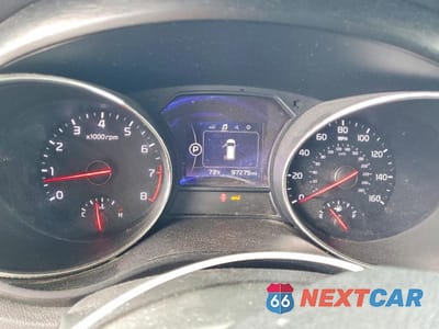 Zdjęcie 9 z 13 samochodu: 2016 KIA SEDONA LX VIN:KNDMB5C16G6215662 - miniatura