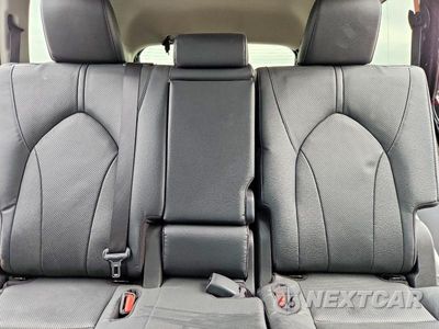 Zdjęcie 10 z 14 samochodu: 2025 TOYOTA GRAND HIGHLANDER LIMITED VIN:5TDAAAB56SS089007 - miniatura