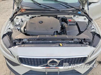Zdjęcie 11 z 13 samochodu: 2021 VOLVO V60 CROSS COUNTRY T5 MOMENTUM VIN:YV4102WK9M1069341 - miniatura