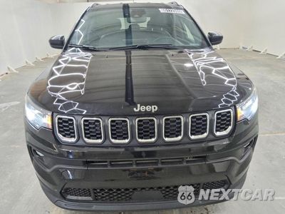 Piąte zdjęcie samochodu w środku: 2024 JEEP COMPASS LATITUDE VIN:3C4NJDBN8RT175423 - miniatura