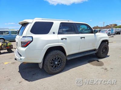 Trzecie zdjęcie samochodu z tyłu: 2019 TOYOTA 4RUNNER SR5 VIN:JTEZU5JR9K5206215 - miniatura