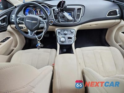 Zdjęcie 8 z 12 samochodu: 2015 CHRYSLER 200 LIMITED VIN:1C3CCCAB0FN749404 - miniatura
