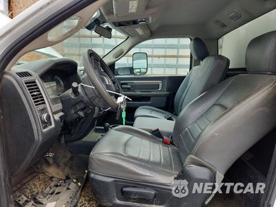Zdjęcie 7 z 13 samochodu: 2018 RAM 5500 VIN:3C7WRNBL8JG352134 - miniatura