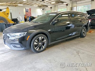 2018 BUICK REGAL TOURX ESSENCE W04GV8SX0J1063422 - główne zdjęcie licytacji z USA - miniatura