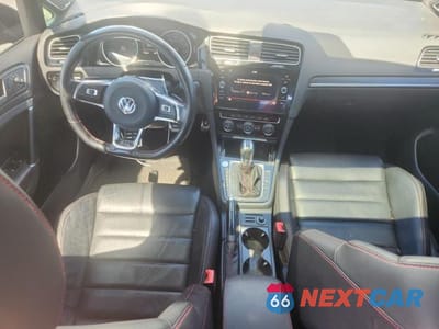 Zdjęcie 8 z 12 samochodu: 2018 VOLKSWAGEN GTI S/SE VIN:3VW447AU6JM251729 - miniatura