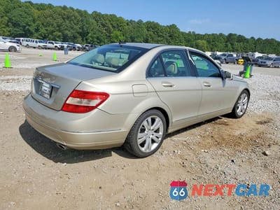 Trzecie zdjęcie samochodu z tyłu: 2011 MERCEDES-BENZ C 300 VIN:WDDGF5EB0BA471038 - miniatura
