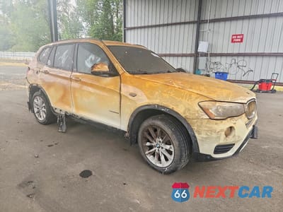 Czwarte zdjęcie samochodu z boku: 2016 BMW X3 XDRIVE28I VIN:5UXWX9C59G0D78427 - miniatura