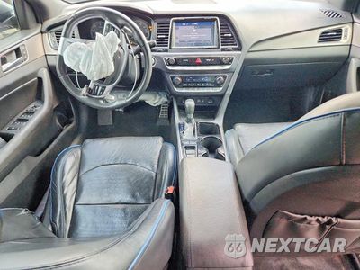Zdjęcie 8 z 12 samochodu: 2018 HYUNDAI SONATA LIMITED 2.0T+ VIN:5NPE34AB5JH725005 - miniatura