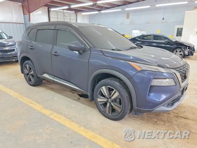 Czwarte zdjęcie samochodu z boku: 2021 NISSAN ROGUE SL VIN:5N1AT3CB5MC709727 - miniatura