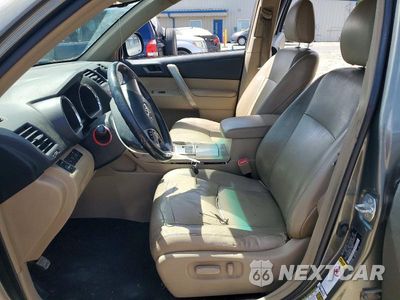 Zdjęcie 7 z 12 samochodu: 2011 TOYOTA HIGHLANDER SE VIN:5TDBK3EH3BS077402 - miniatura