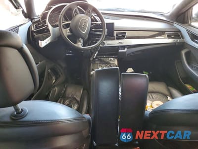 Zdjęcie 8 z 12 samochodu: 2015 AUDI A8 QUATTRO VIN:WAUJ2AFD1FN028588 - miniatura